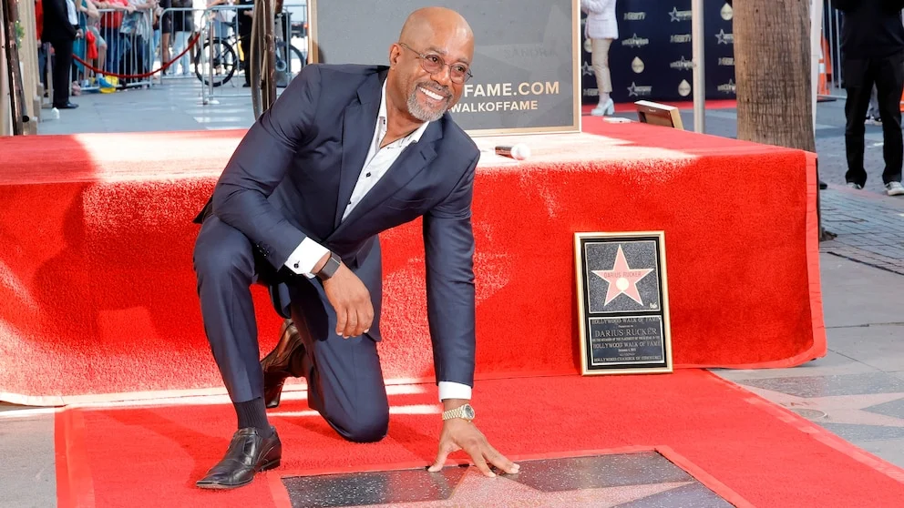 Darius Rucker wearing Balani Custom Suit at Hollywood Walk of Fame